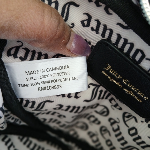Juicy Couture Heart-Shaped Black and White Bag - Picture 6 of 6